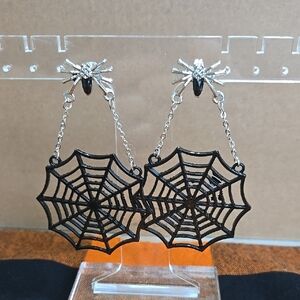 Chic Spider with a Spider Web Dangle Earrings